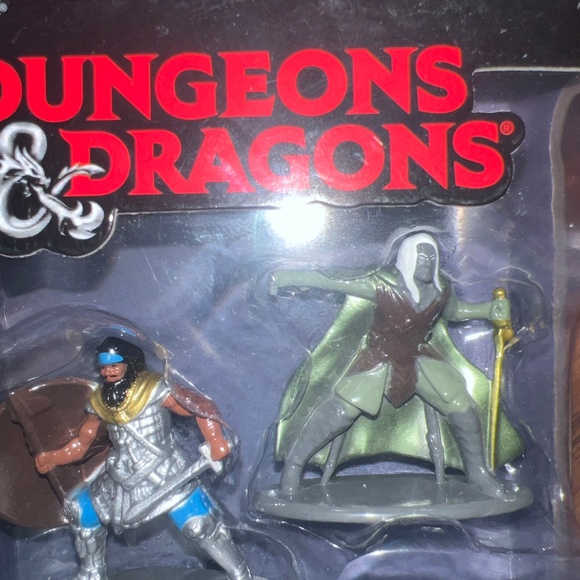 Dungeons & Dragons Die Cast Metal Figures -  NEW IN BOX - Picture 8 of 9